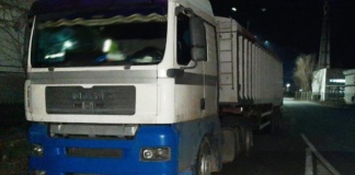 Depistat la controlul de frontieră tractând o remorcă neînmatriculată