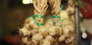 Ajutorul de minimis pentru susţinerea producţiei de usturoi se acordă și în acest an