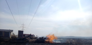 Incendiu la un depozit de lemne de pe Călugăreni, Vaslui, de la un muc de țigară