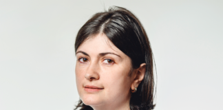 Tratament oftalmologic cu lentile de noapte personalizate, la Arcadia