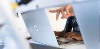 Cum alegeți un nume de domeniu web – 10 sfaturi de la experți