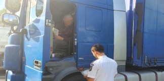 Ansamblu rutier condus de un şofer cu permis necorespunzător