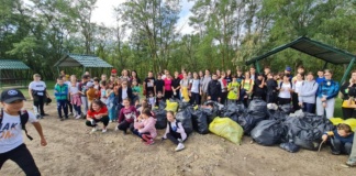 3434 voluntari au strâns 3447 de saci cu deşeuri, sâmbătă 17 septembrie, cu ocazia celebrarii Zilei de Curăţenie Nationala in judetul Vaslui!
