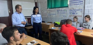 Campanie de infomare a tinerilor desfășurată de polițișii vasluieni: „Conduita preventivă salvează vieți”