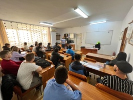 Mesajul polițiștilor vasluieni, la începutul noului an școlar: „Pentru noi, siguranța elevilor începe înainte de a intra pe poarta școlii”