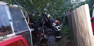 A murit strivit de tractorul pe care îl conducea
