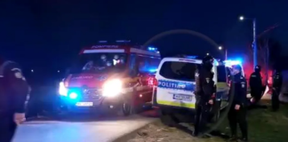 Caz șocant la Tăcuta: Și-a înjunghiat părinții și a amenințat ambulanțierii. Polițiștii au folosit armele din dotare