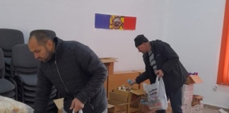 Moș Crăciun va împărți peste 1.100 de pachete cu dulciuri tuturor elevilor din Băcani
