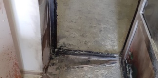 Incendiu la Primăria Gherghești. Pompierii suspectează o mână criminală