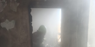 Incendiu la o creșă și adăpost social din Huși. Doi arși, trei copii la spital