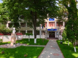 În noul an școlar, elevii Școlii „Mihail Sadoveanu” vor învăța în propriile clase. Cei de la „Elena Cuza”, tot prin vecini.