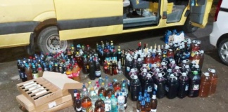 Substanţe anabolizante și băuturi alcoolice, oprite la Vama Albița
