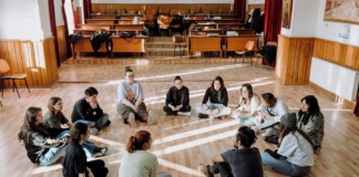 Patru liceeni bârlădeni, selecționați să realizeze un film de scurtmetraj și un spectacol de teatru