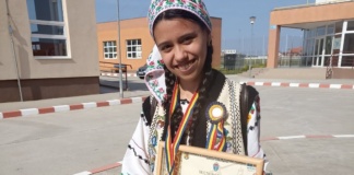 Vasluianca Simona-Maria-Violeta Beșleagă, premiul I la Festivalul-Concurs Naţional de Folclor Pentru Tineri Interpreţi „Dor De Cânt Românesc”