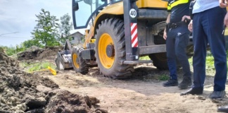 Muniție din Al Doilea Război Mondial neexplodată, descoperită în curtea Primăriei din Duda-Epureni