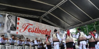 Festivalul Iei de la Huși, declarat un succes