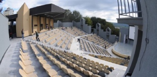 Ziua internațională a persoanelor vârstnice, marcată la Vaslui printr-un spectacol