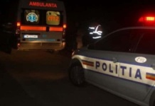 Mașină răsturnată pe marginea drumului noaptea trecută la Lipovăț