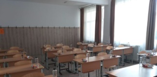 Fonduri pentru reducerea abandonului școlar în 17 școli și licee din județ