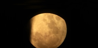 Pasionații de astronomie, invitați să vadă eclipsa de Lună la Observatorul Astronomic din Bârlad