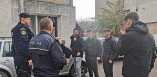 Opt elevi chiulangi, „prinși în fapt” de polițiștii bârlădeni