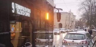 Un vasluian a blocat 8 tramvaie în Iași pe Cuza Vodă