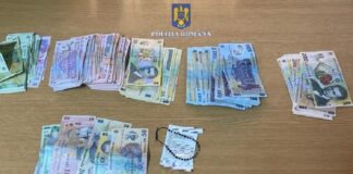 Poveste vasluiană: A furat banii de la locul de muncă și i-a băgat la păcănele