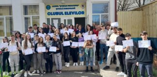 Echipajele unui liceu din Vaslui și ale liceului din Zorleni, calificate la faza națională a concursului „Știu și aplic”