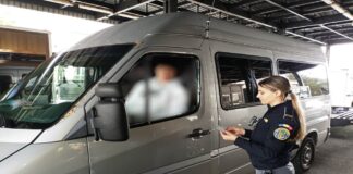 Autovehicul cu numere false de înmatriculare, descoperit în trafic