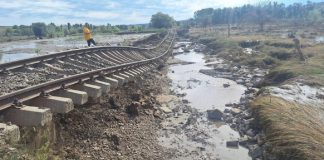 În „calculelele” guvernului, majorarea salariilor ceferiștilor a blocat repararea căii ferate Galați – Bârlad