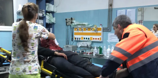 Individ reținut după ce a atacat cu sabia un bărbat