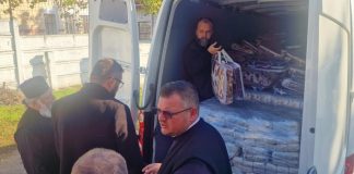 Sinistrații afectați de inundații din Protopopiatul Bârlad, ajutați de Mănăstirea Hadâmbu din Iași