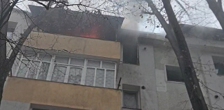 Femeie de 69 de ani arsă într-un incendiu pornit de la o candelă