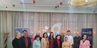 Șefii de promoție ai liceelor bârlădene, premiați de Rotary Club Bârlad