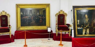 Celebrele tablouri „Proclamarea Unirii” și „Alexandru Ioan Cuza”, ca și tronurile domnitorului și soției sale pot fi admirate de vasluieni la Muzeul Județean