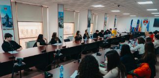 Primăria Vaslui a chemat tinerii la consultări