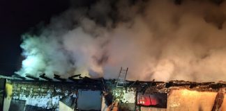 Incendiu devastator la o locuință din Muntenii de Sus, având drept cauză un scurtcircuit electric