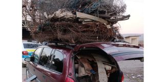 Garda de Mediu Vaslui a confiscat două autovehicule ce transportau ilegal deșeuri!