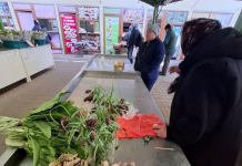 S-au mărit și taxele pentru tarabele din piețe, dar și pentru locurile de veci din cimitirul „Eternitatea” din Vaslui