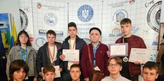 Hușenii, cei mai buni fizicieni din județ și din țară