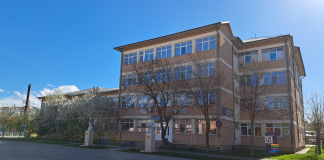 Un liceu din Bârlad și unul din Zorleni, dar și două școli din Vaslui sunt printre cele mai „europene” din țară