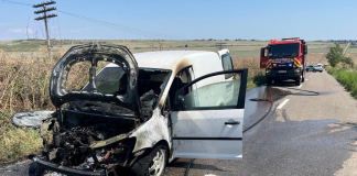 O dubiță a luat foc, în mers, în Bârlad