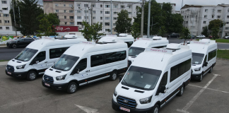 Încă 6 noi microbuze electrice noi, pentru transportul elevilor din mediul rural