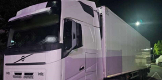 TIR în valoare de 250.000 de lei, dat furat în Cehia, confiscat în Vama Albița