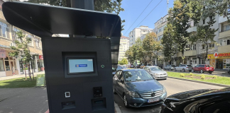 Parcările cu plată din municipiul Vaslui au generat venituri de 200 mii lei