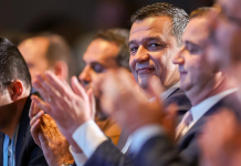 Grindeanu arată cu degetul către Vaslui: Corupții lor sunt mai urâți decât ai noștri!