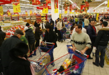Bugetul alocat cumpărăturilor de sărbători scade cu 10%, în acest an