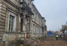 A început reabilitarea Școlii gimnaziale „Vasile Pârvan”, viitorul Palat Cultural al Bârladului