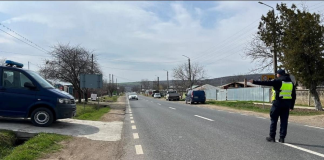 Sexagenar fără permis, din motive medicale, descoperit în trafic în Murgeni