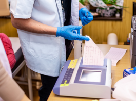 Cardul de sănătate rămâne valabil. Cartea electronică de identitate nu e obligatorie la medic
